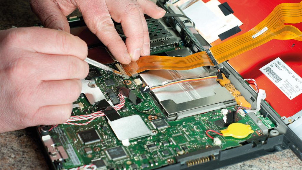 Đào tạo KTV sửa chữa laptop chuyên sâu